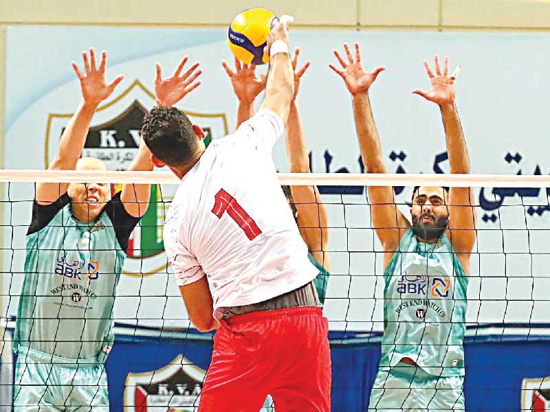 جانب من مباراة الكويت والعربيn