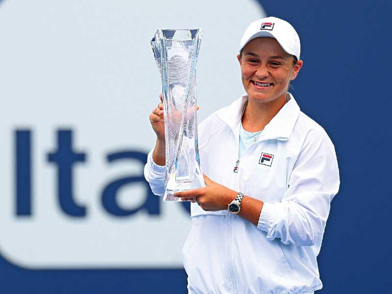  الأسترالية المصنفة أولى عالمياً آشلي بارتي