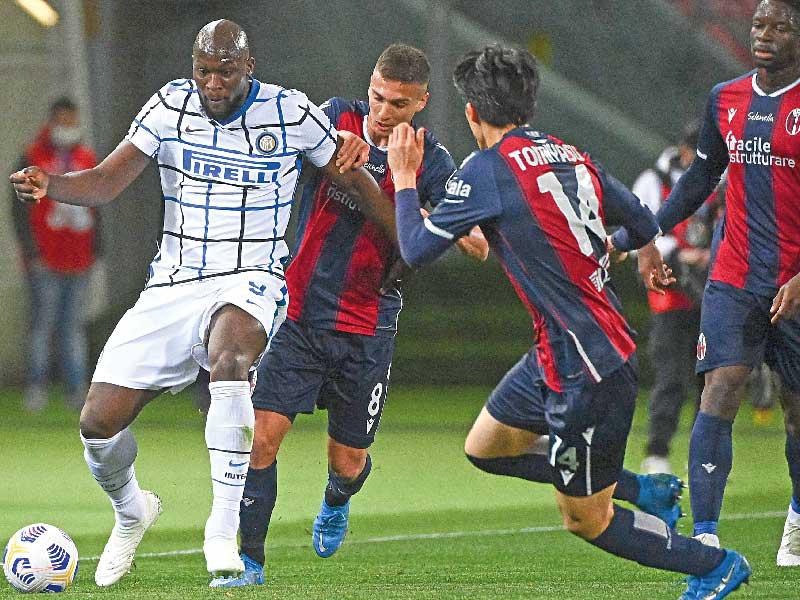 جانب من مباراة إنتر ميلان وبولونيا