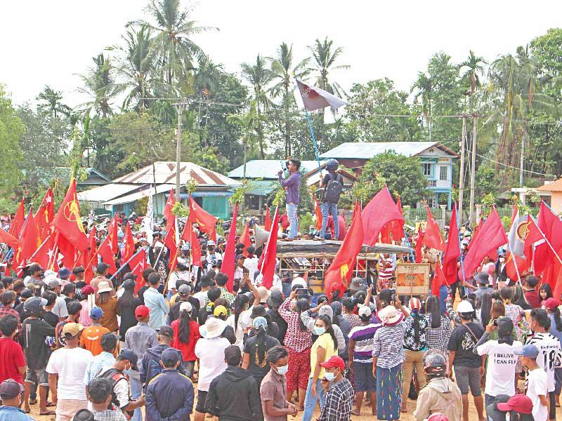 متظاهرون في ميانمار 