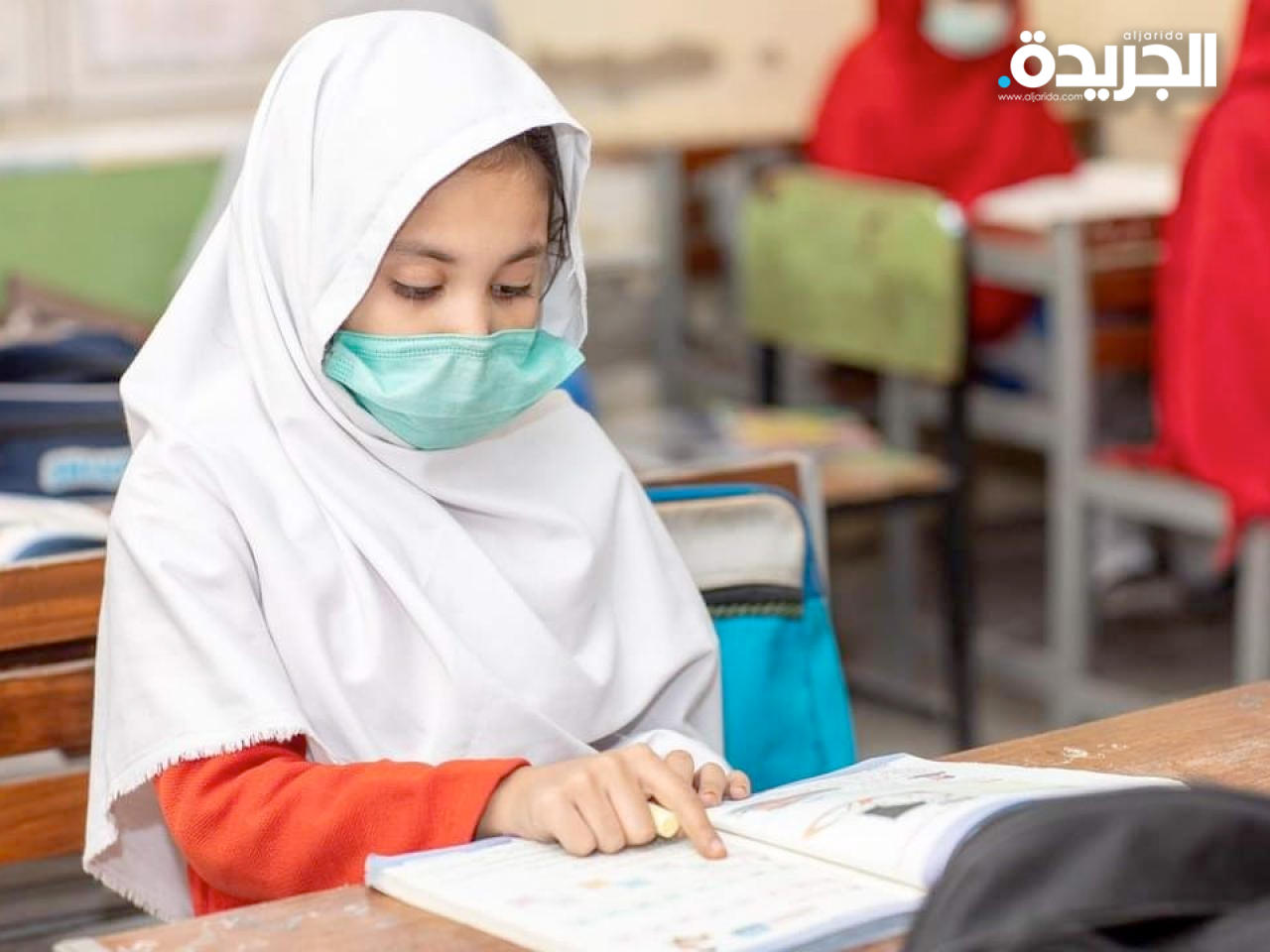 باكستان تبقي المدارس مغلقة