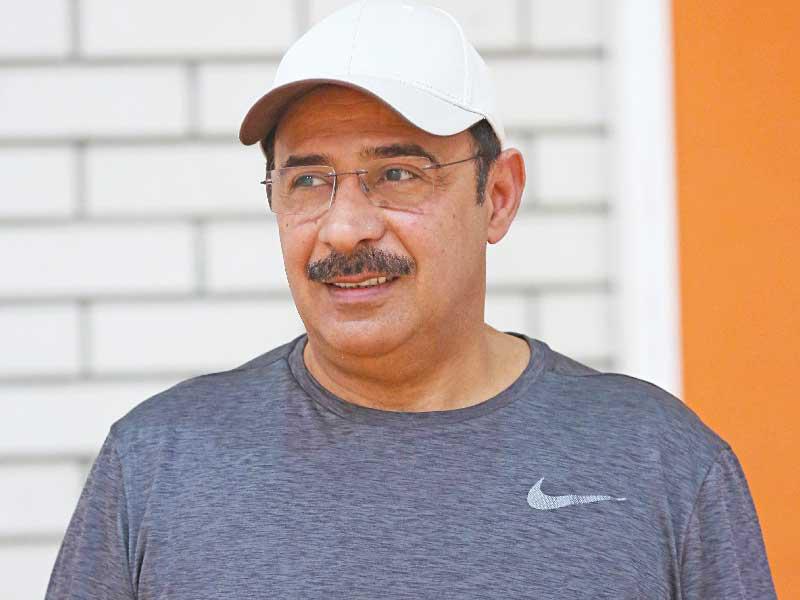  المدرب المساعد لفريق كاظمة للكرة الطائرة الوطني سعد يعقوب