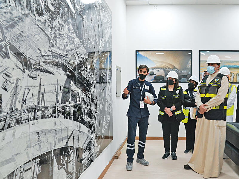 رئيس مجلس الوزراء سمو الشيخ صباح الخالد يستمع إلى شرح عن آخر تطورات سير العمل في المشروع