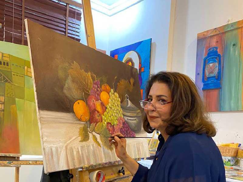 الفنانة التشكيلية فاطمة مراد