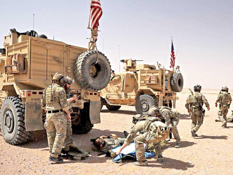 تدريب لفريق الخدمات الصحية بالقوات الأميركية بالعراق أمس الأول (عملية العزم الصلب)