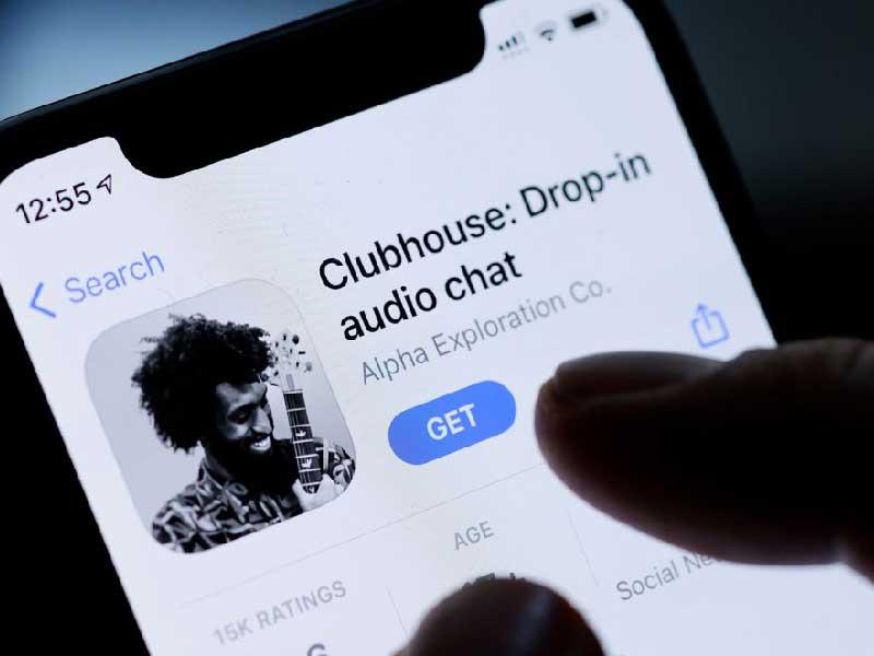 تطبيق كلوب هاوس للدردشة الصوتية