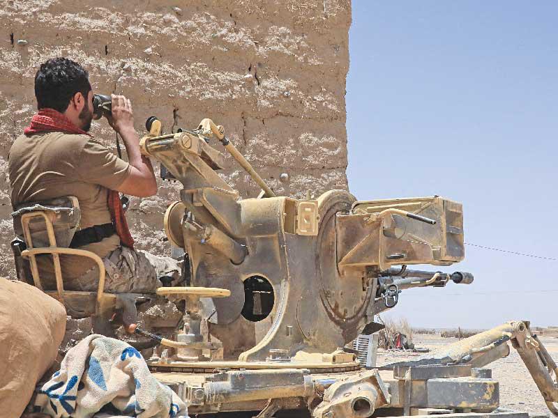 سقوط 53 قتيلاً مع احتدام معركة قرب مدينة مأرب اليمنيةn