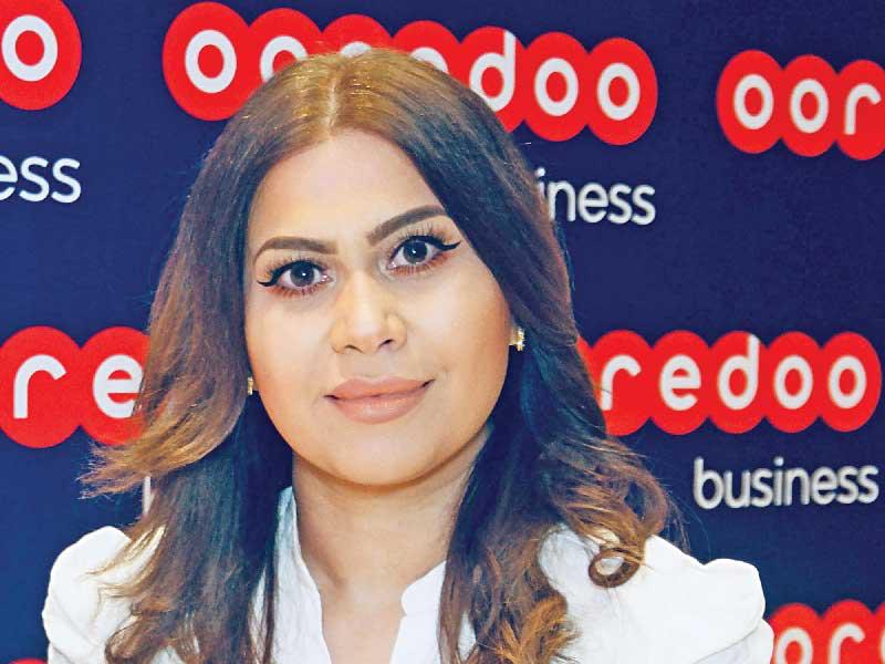 المديرة الأولى للعلاقات العامة والشؤون الداخلية والمسؤولية الاجتماعية لدى Ooredoo الكويت فاطمة دشتي