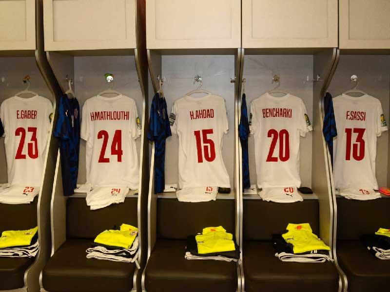 قمصان الأبيض قبل المباراة