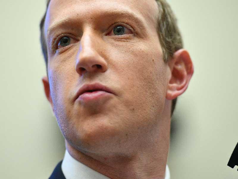 الرئيس التنفيذي لشركة فيسبوك مارك زوكربرغ