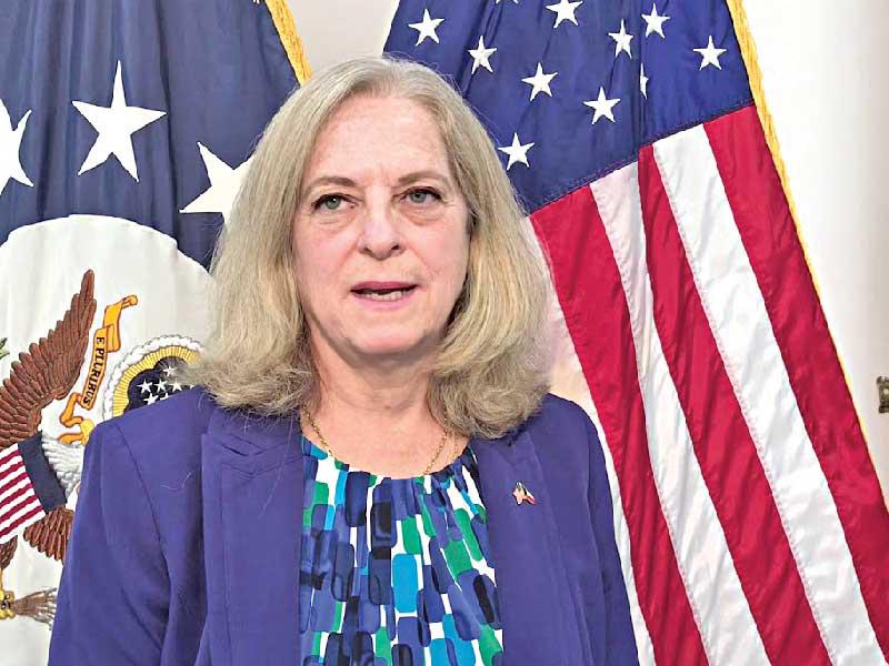  السفيرة الأميركية لدى الكويت ألينا رومانوسكي