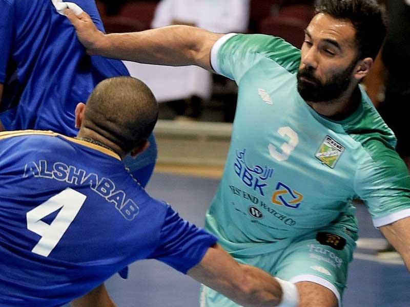  مدافع النادي العربي لكرة اليد محمد جاسم