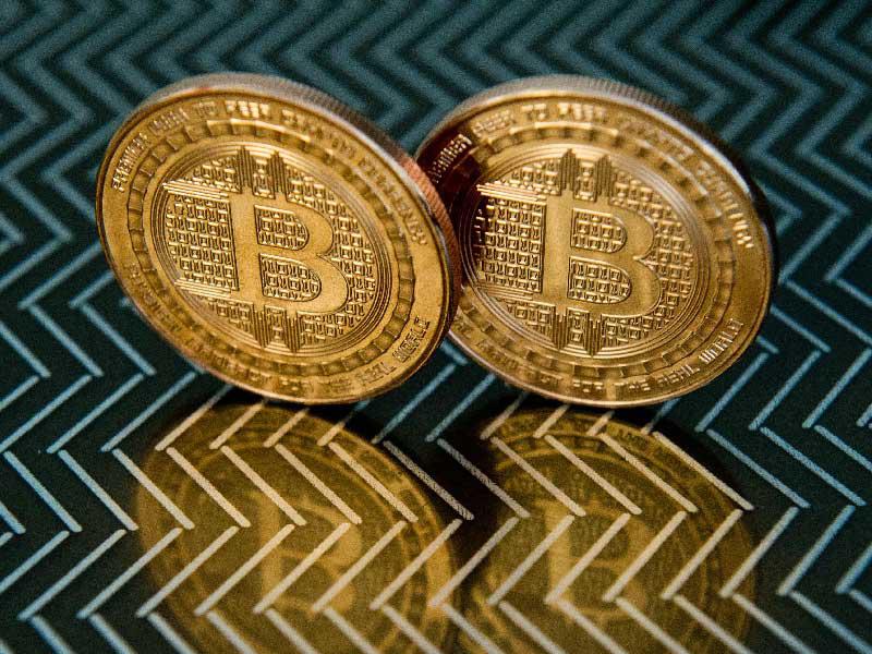 العملة الرقمية بتكوين