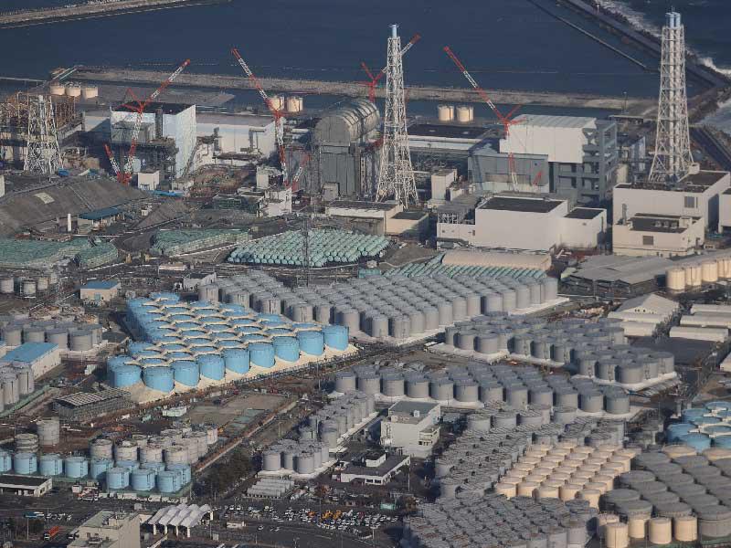 اليابان ستصرف مياه فوكوشيما النووية في المحيط 