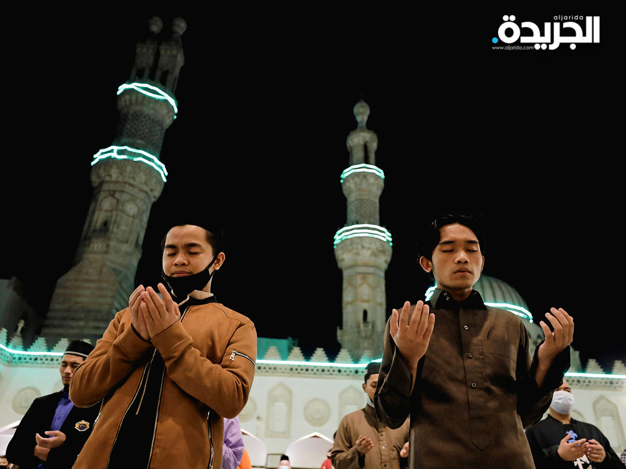 كورونا يواصل الانتشار في التجمعات