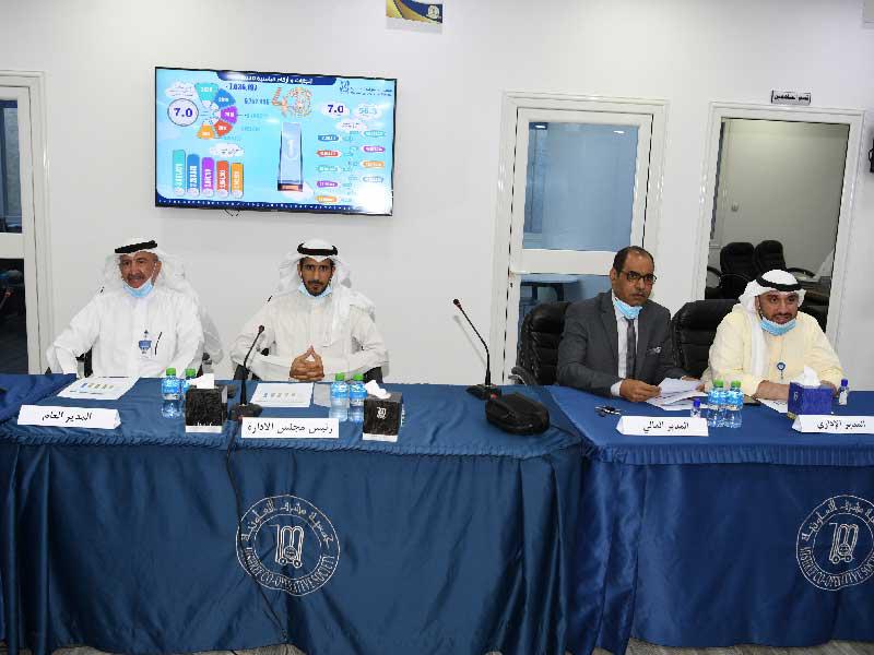 رئيس مجلس إدارة جمعية مشرف خلال المؤتمر الصحافي (تصوير عوض التعمري)