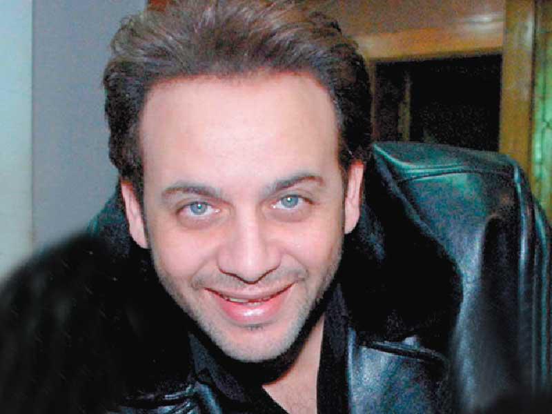 المطرب مصطفى قمر