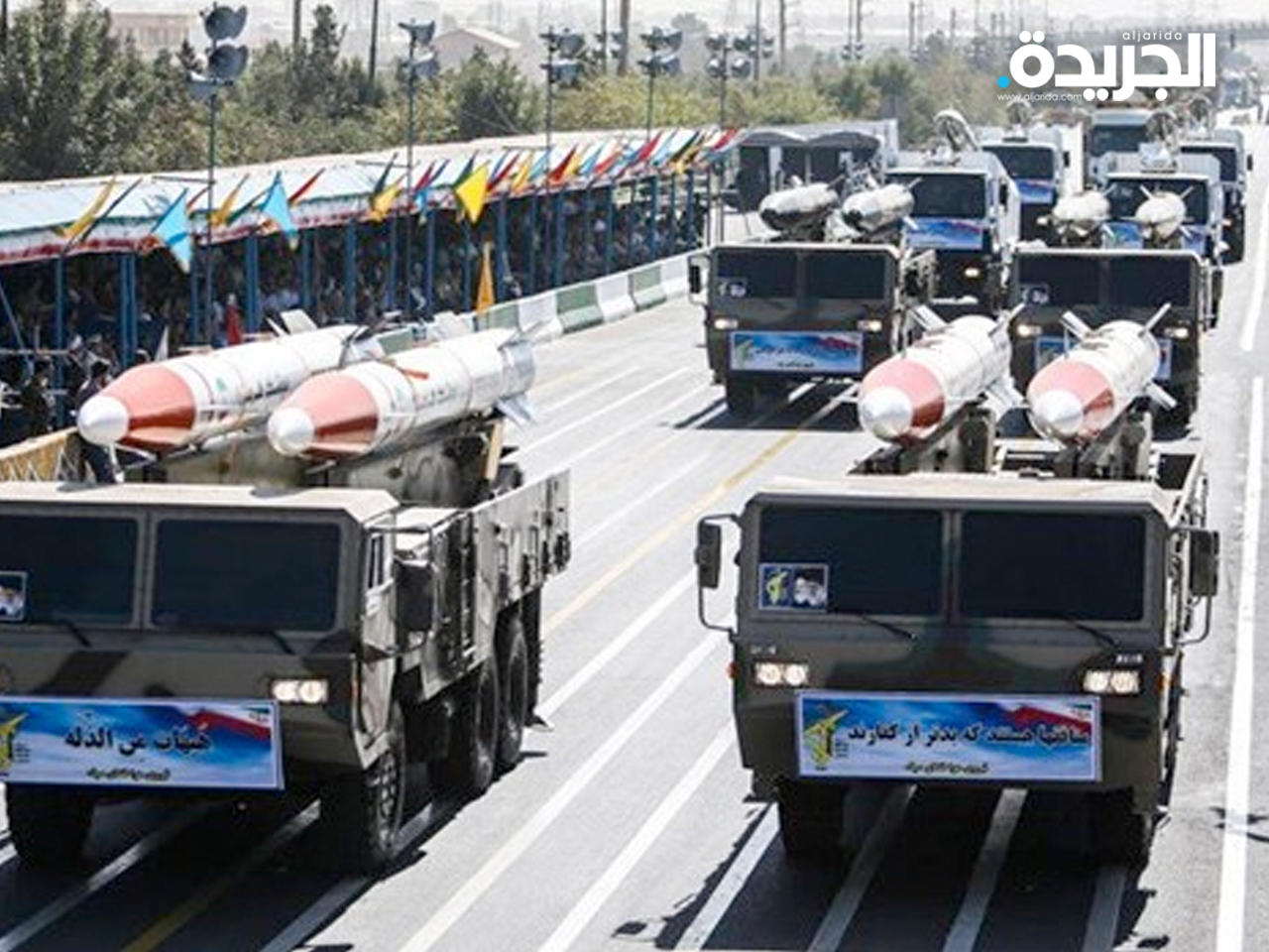 إيران تزيح الستار عن منظومة جديدة للدفاع الجوي بعيدة المدى