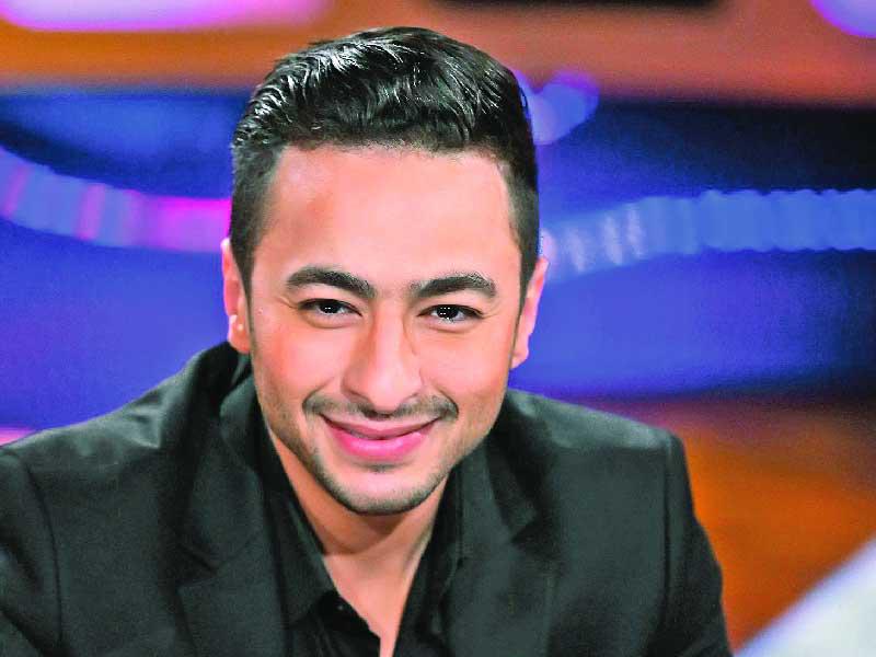 المطرب حمادة هلال