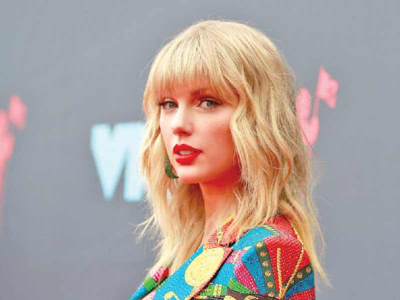 المغنية الأميركية تايلور سويفت