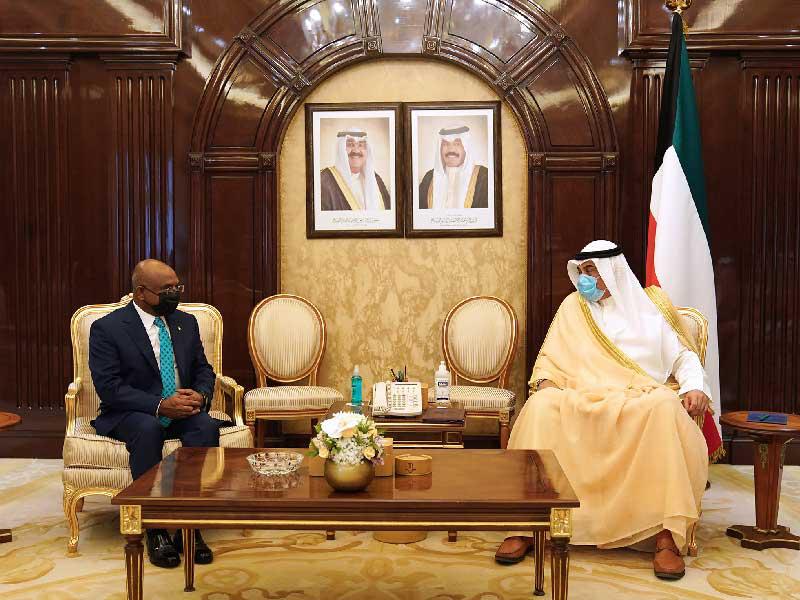  رئيس مجلس الوزراء سمو الشيخ صباح الخالد مستقبلا وزير خارجية المالديف