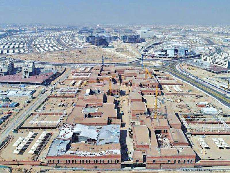 صورة جوية لمباني المدرسة النموذجية في «الشدادية»