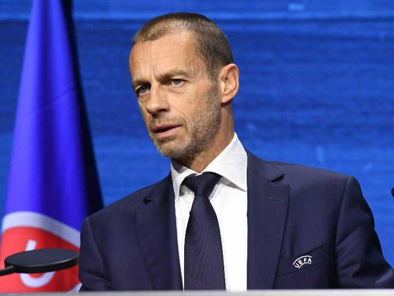  رئيس الاتحاد الأوروبي لكرة القدم السلوفيني ألكسندر تشيفيرين