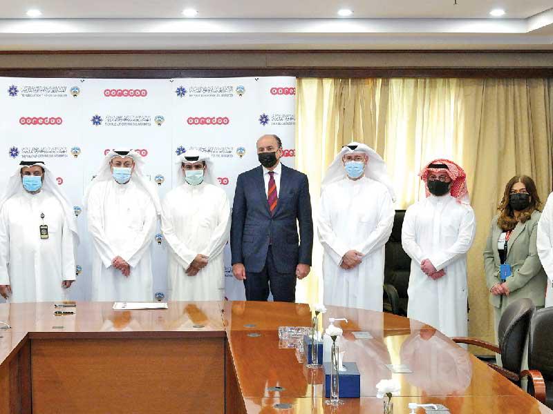 قيادات Ooredoo والهيئة العامة للمعلومات المدنية في لقطة جماعية