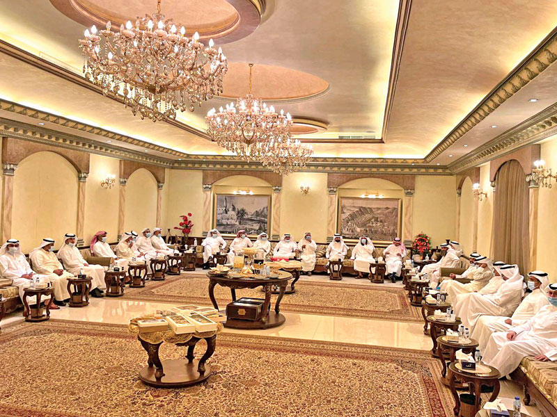 اجتماع النواب في ديوانية جوهر