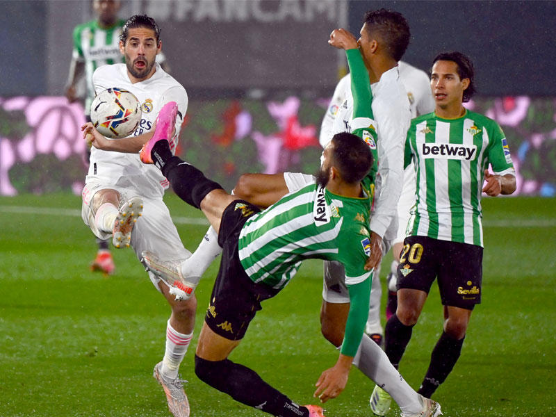 جانب من مباراة ريال مدريد وريال بيتيس