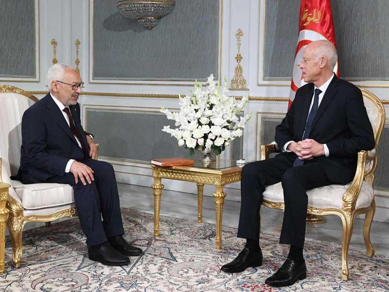 رئيس الجمهورية التونسية قيس سعيد مستقبلا رئيس البرلمان راشد الغنوشي 