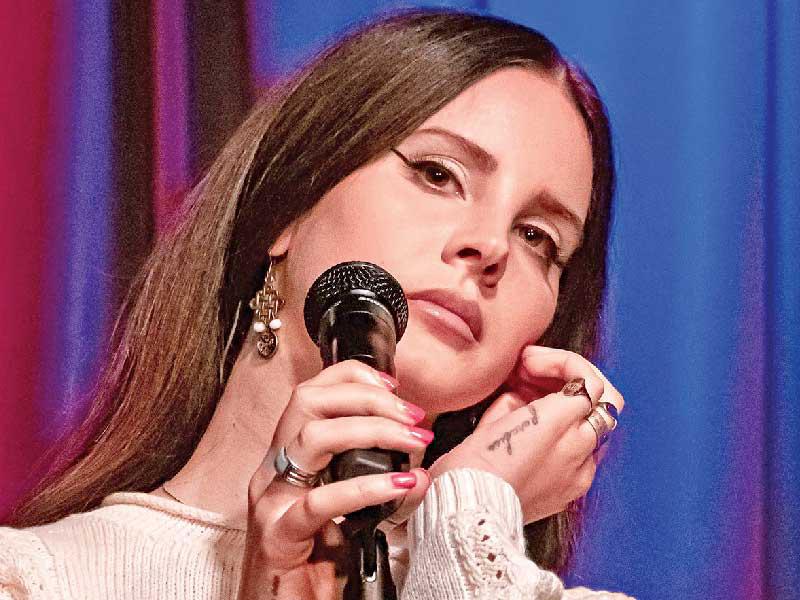 المغنية ​لانا ديل راي​ 