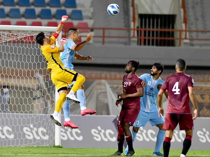 من الفرص الخطيرة على مرمى النصر