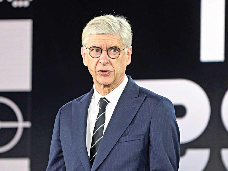 الفرنسي آرسين فينغر