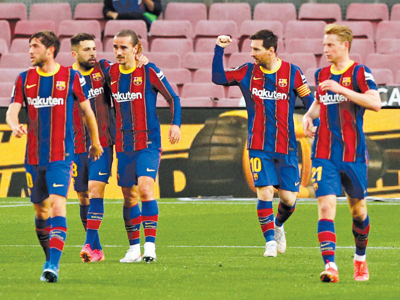 لاعبو برشلونة خلال مباراة سابقة