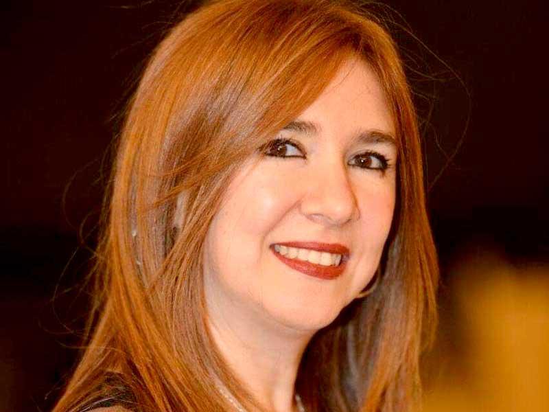 الفنانة دينا عبدالله 