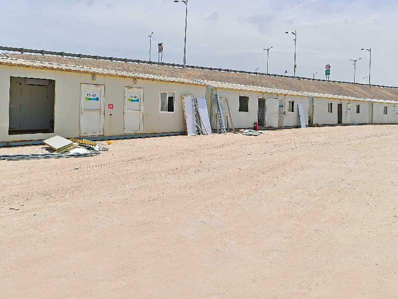 كبائن خاصة للفرق المعنيّة بأعمال التطعيم والخدمات المساندةn