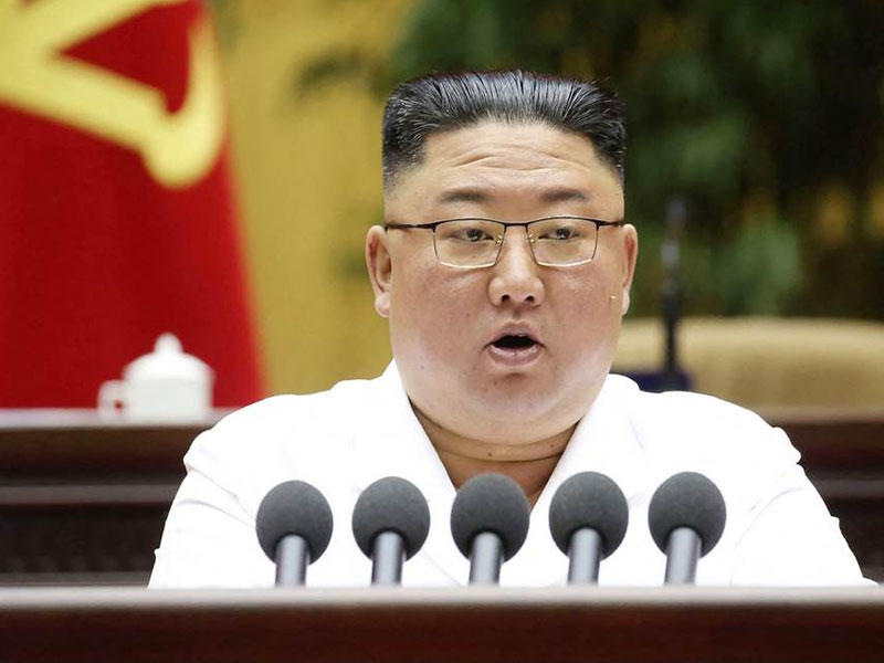  زعيم كوريا الشمالية كيم جونغ أون 