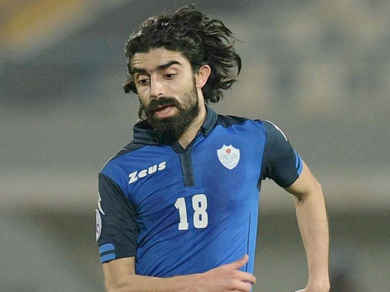 نجم الفريق الأول لكرة القدم بنادي الشباب عبدالمحسن التركماني