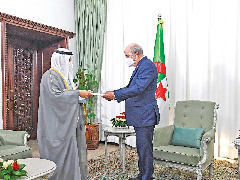  وزير الخارجية وزير الدولة لشؤون مجلس الوزراء الشيخ الدكتور أحمد الناصر يسلم رسالة الأمير إلى الرئيس الجزائري n