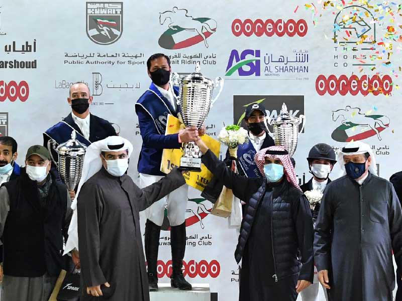 الفارس علي الخرافي متوجاً باللقب