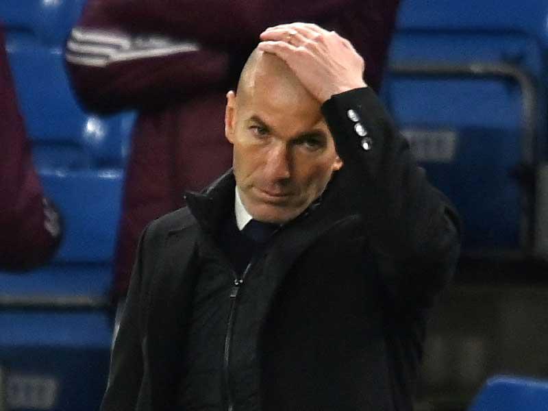   المدير الفني لريال مدريد الإسباني زين الدين زيدان