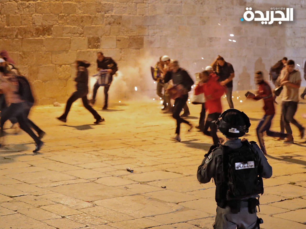 قوات الاحتلال الإسرائيلي تقتحم باحات الأقصى