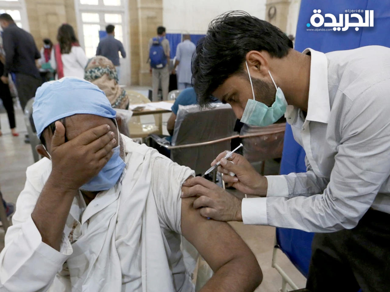 باكستان تتلقى أول شحنة من لقاح «أسترازينيكا»