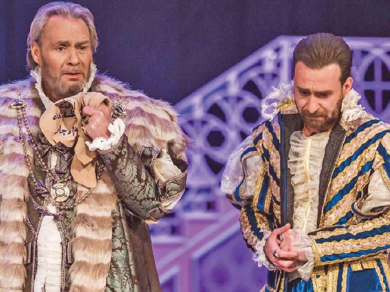  فاروق الفيشاوي في أحد أعماله المسرحية