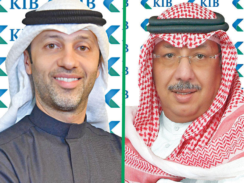 رئيس مجلس إدارة البنك الشيخ محمد الجراح - نائب رئيس مجلس الإدارة الرئيس التنفيذي في البنك رائد بوخمسين