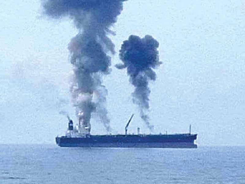 حريق بمصفاة حمص وانفجار بناقلة بانياس