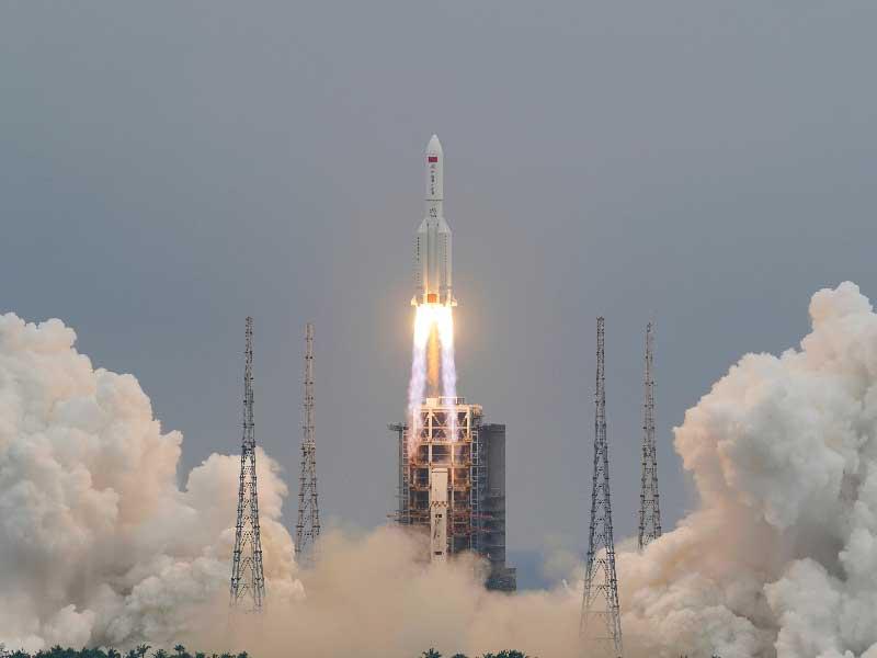 الصاروخ الصيني يتفكك فوق المحيط الهنديn