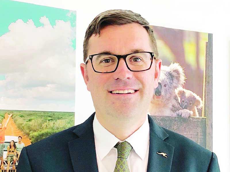 السفير الأسترالي لدى الكويت جوناثان غيلبيرت