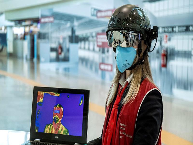 خوذ رصد حرارة الأشخاص عن بُعد